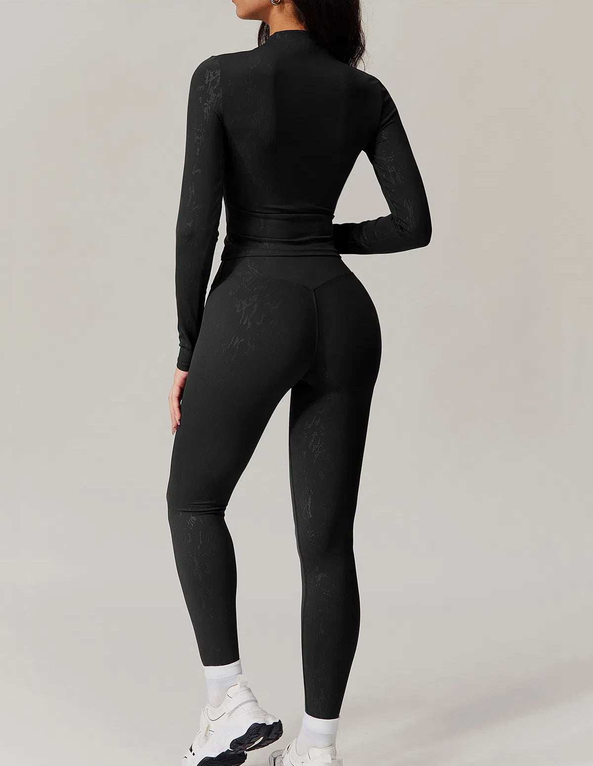 Sports Set with Long Sleeve T-Shirt and Leggings | Perfect for Yoga