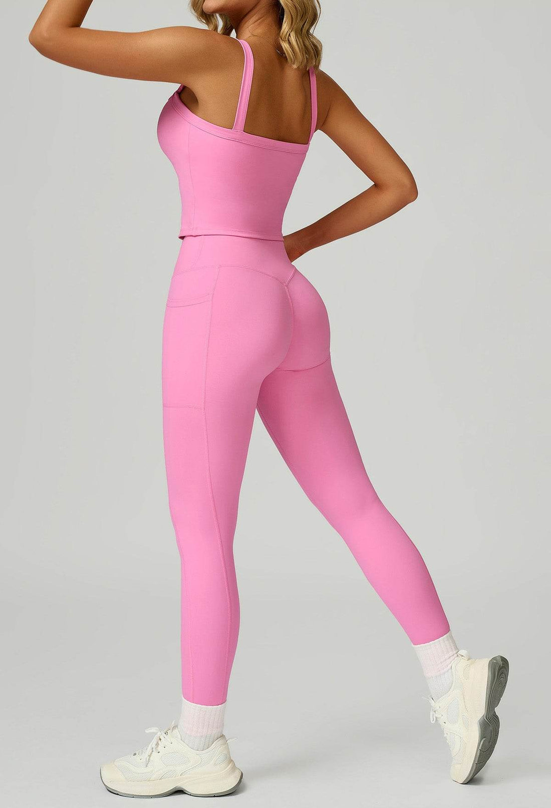 Activewear Set with Wide Strap Tank Top and Legging