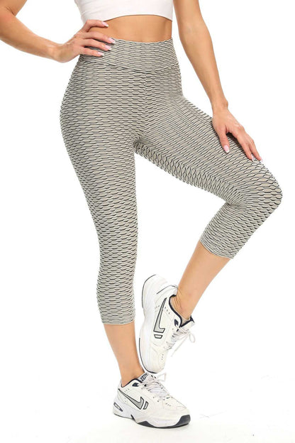 Butt Lifting Capri Leggings | Flattering Fit &amp; Enhanced Curves