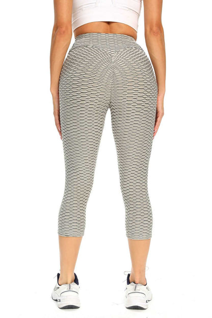 Butt Lifting Capri Leggings | Flattering Fit &amp; Enhanced Curves