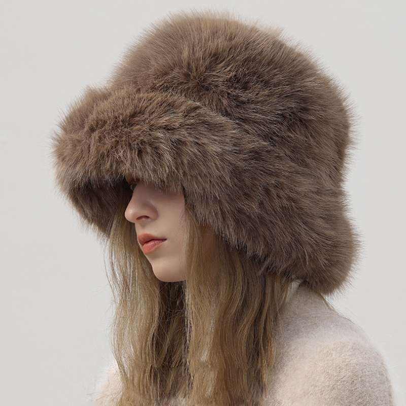 Faux Fur Bucket Hat | Cozy &amp; Stylish for a Chic Winter Look