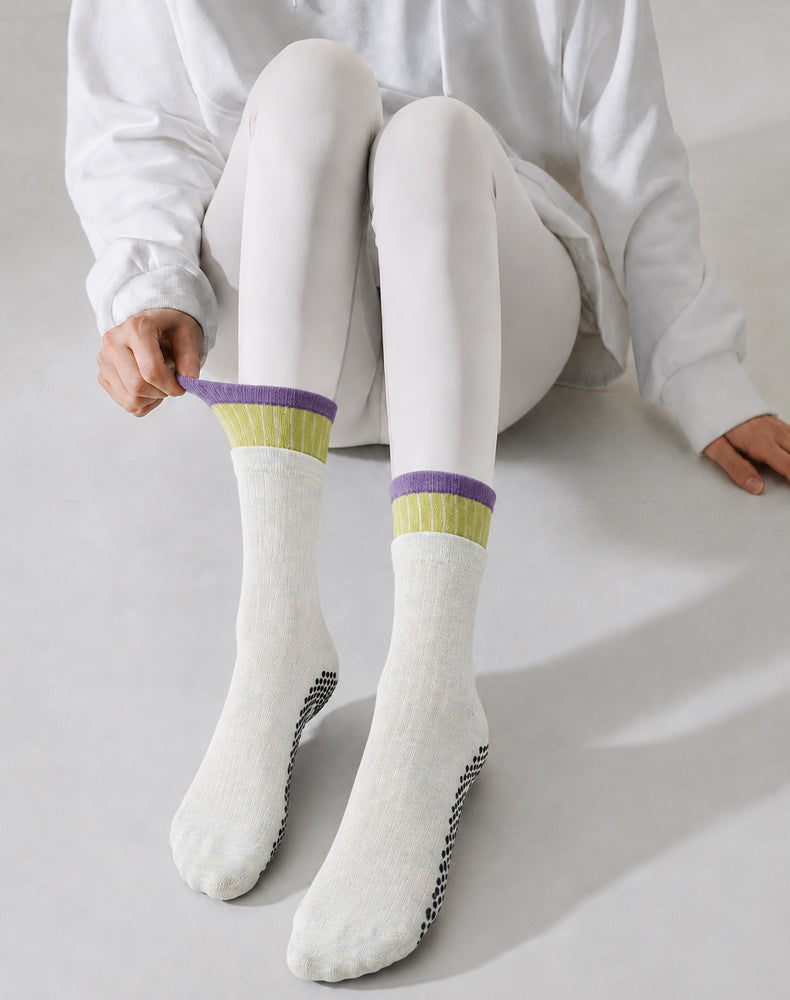 Non Slip Yoga Pilates Socks with Grips