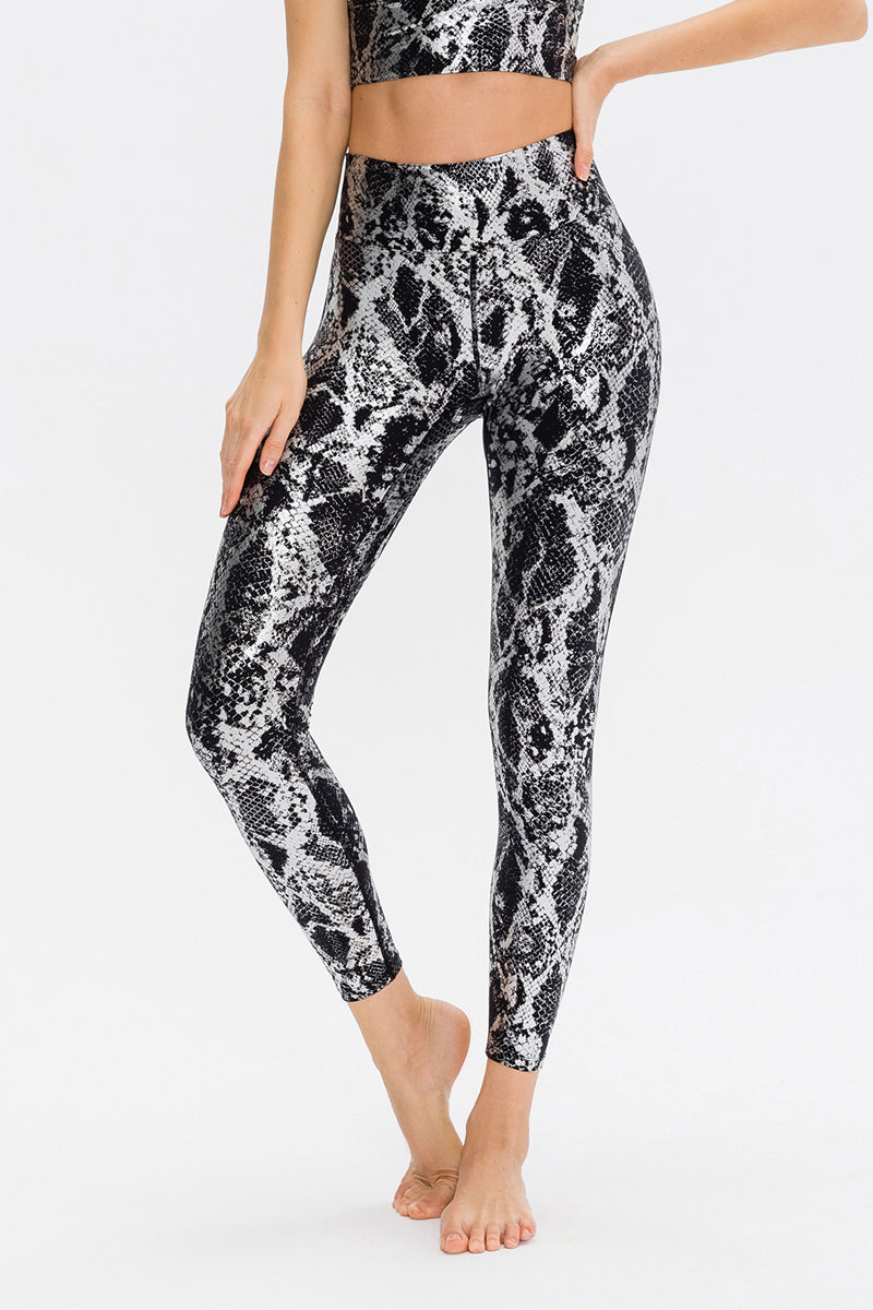 Snakeskin Print Yoga Leggings - Trendy &amp; Comfortable Workout Wear