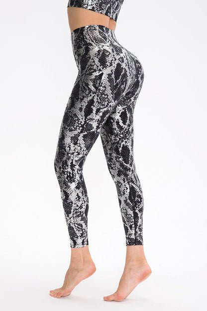 Snakeskin Print Yoga Leggings - Trendy &amp; Comfortable Workout Wear