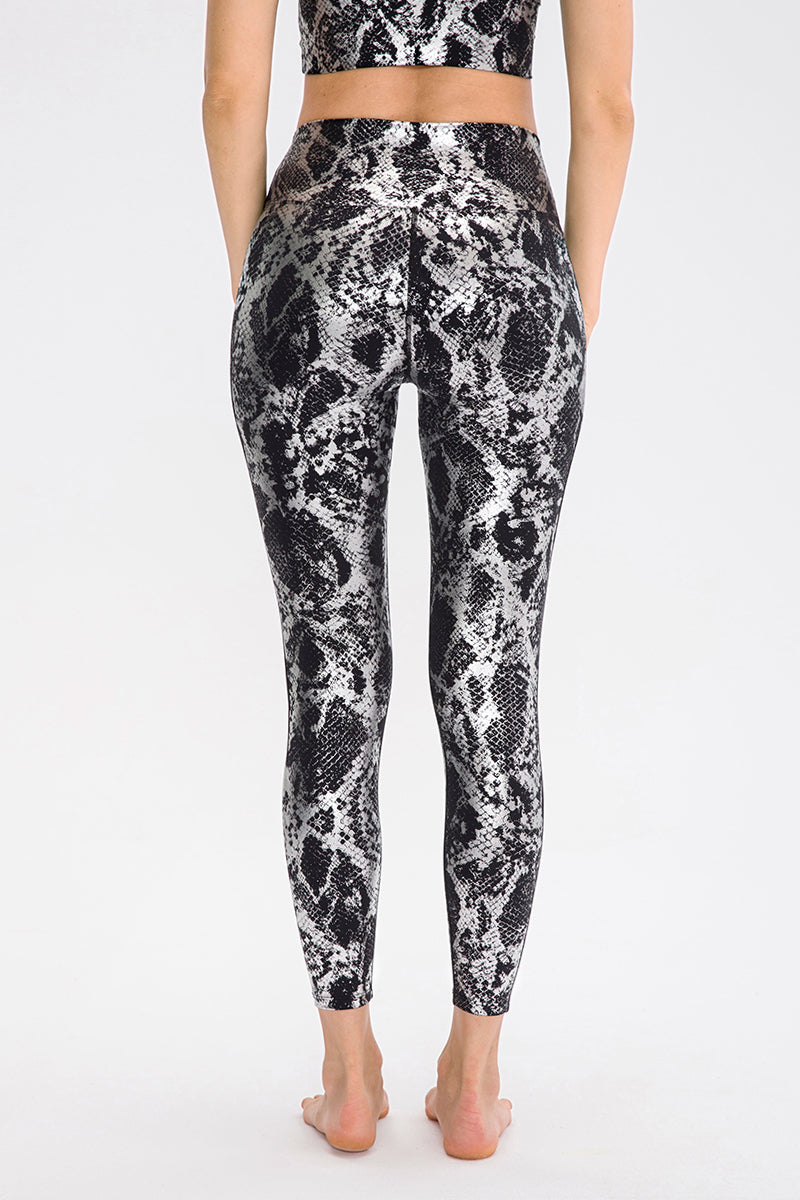 Snakeskin Print Yoga Leggings - Trendy &amp; Comfortable Workout Wear