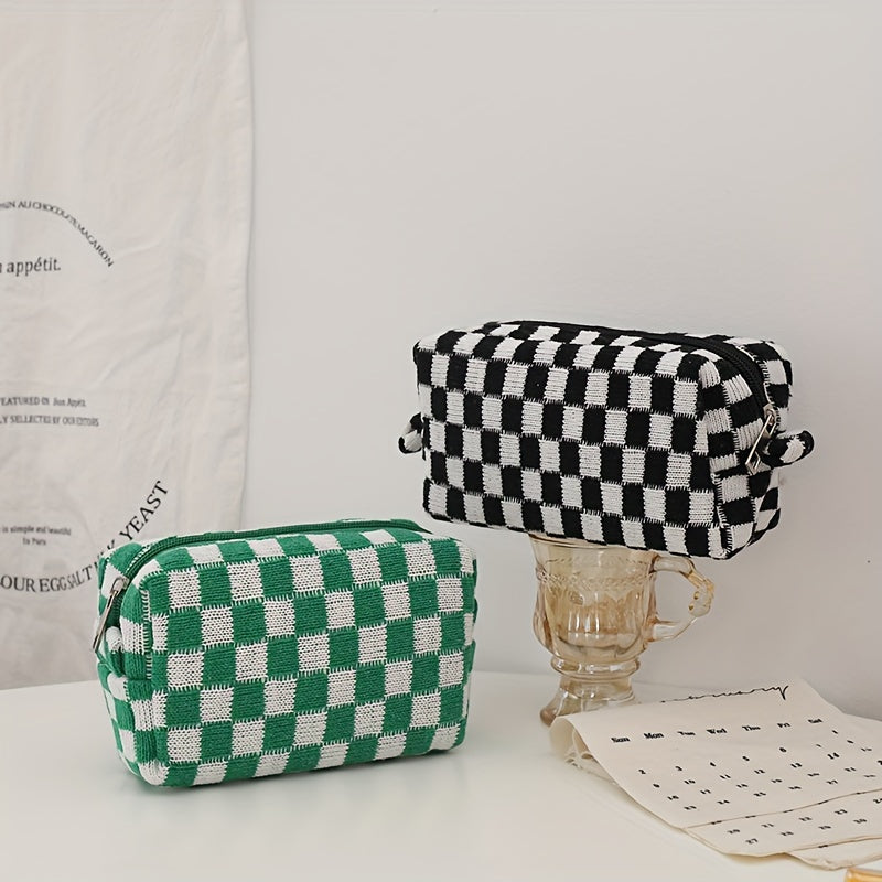 Checkered Knitted Cosmetic Bag