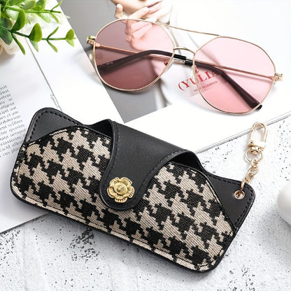 Houndstooth Pattern Design Sunglass Bag