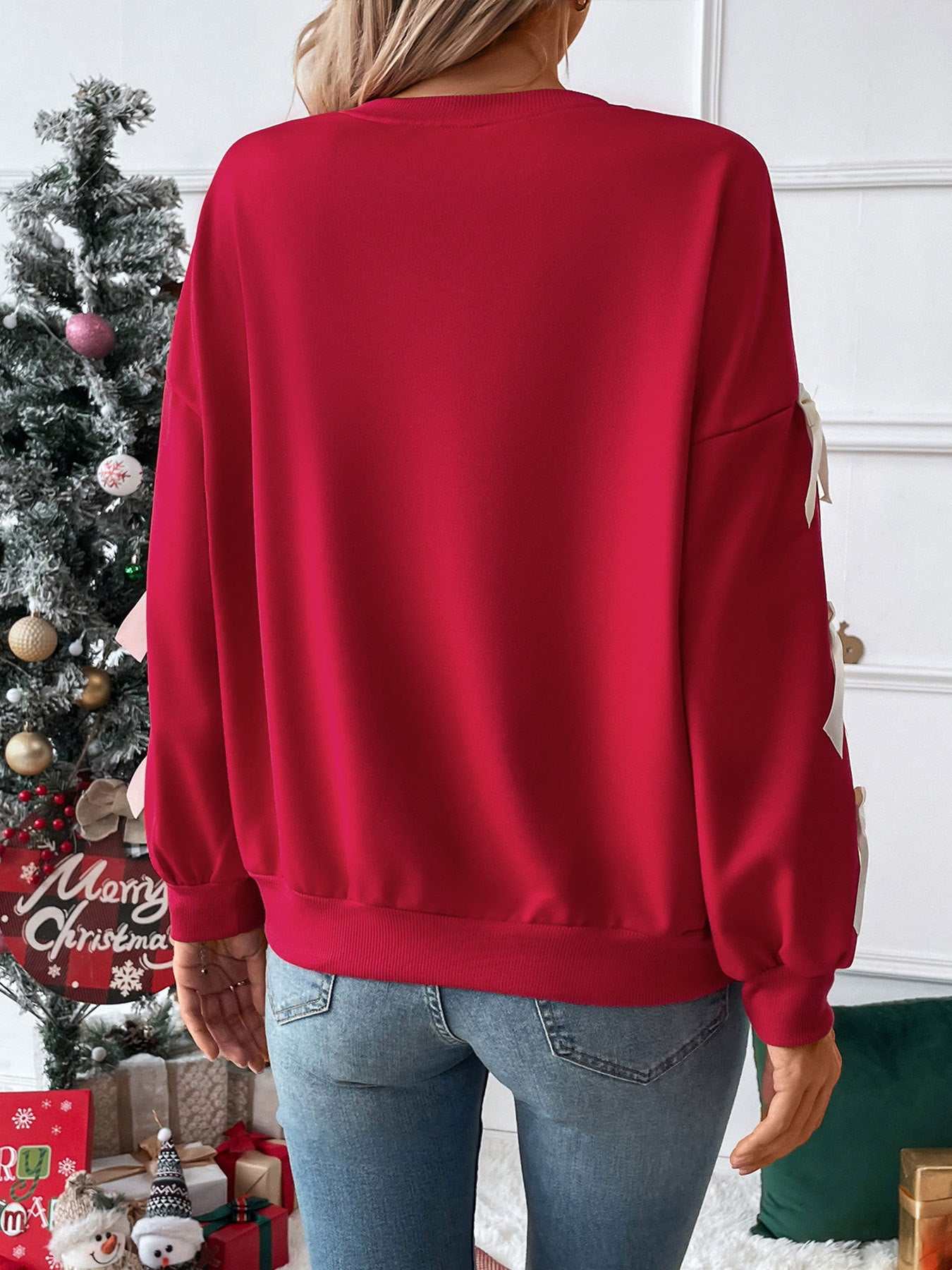  Red Bow Crew Sweatshirt | Chic and Comfortable Everyday Wear