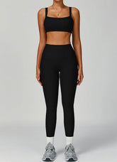 Ribbed Activewear Set with Sports Bra and Leggiing
