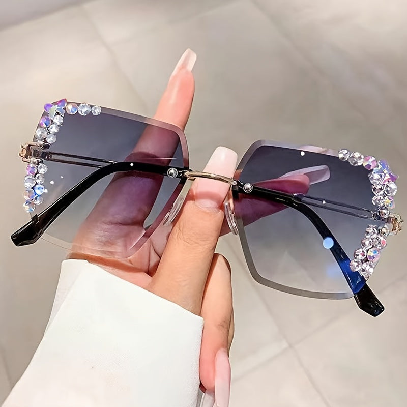 Rhinestone Inlaid Frame Glasses