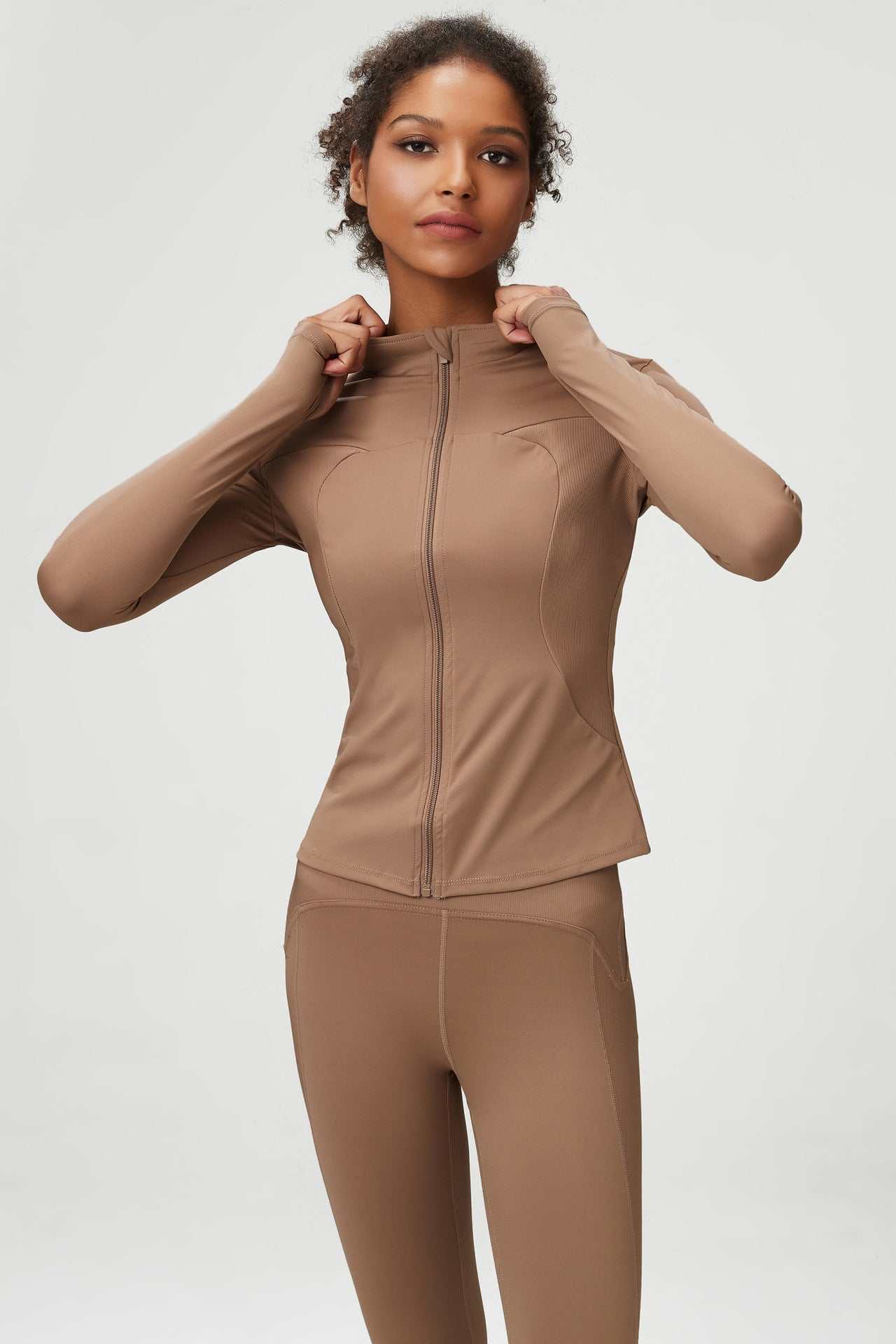 Women Slim Fit Yoga Coat with Front Zipper: Sporty &amp; Sleek