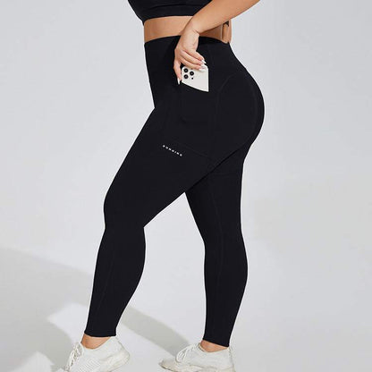 Plus Size Seamless Sports Leggings with Pocket | Stylish &amp; Comfortable