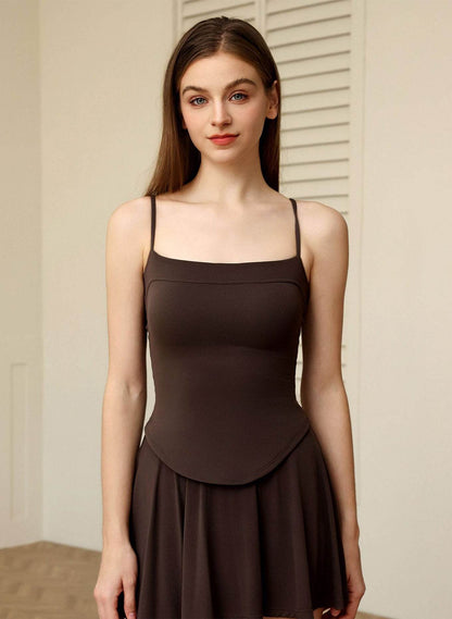 Curved Hem Sports Spaghetti Straps Tank Tops with Chest Pad