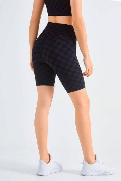 Checkerboard Seamless Gym Shorts for Comfort and Style in Workouts