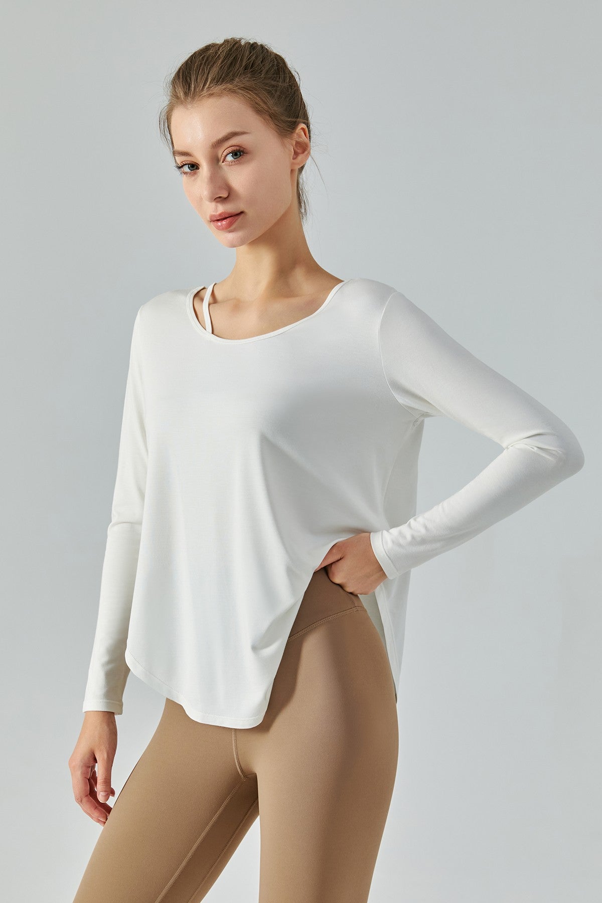 Crew Neck Long Sleeve Curved Hem Tops for Stylish Comfort and Fit