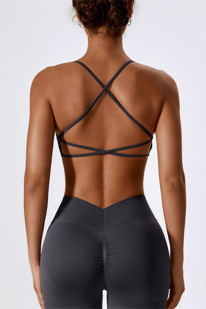 Strappy Back Seamless Sports Bra - Fashionable Fitness Choice 