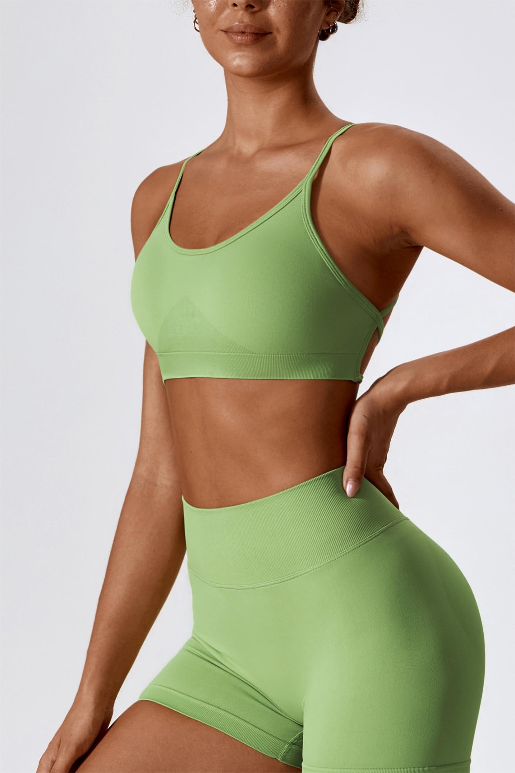 Strappy Back Seamless Sports Bra - Fashionable Fitness Choice 