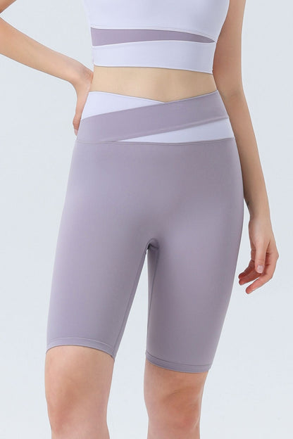 Color-block Crossover Biker Shorts