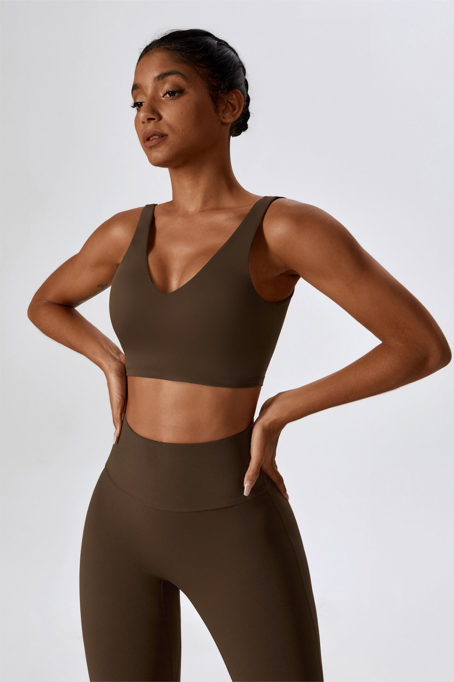 Deep Plunge Backless Tank Top - Stylish and Sporty Workout Wear