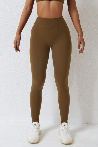 High-Waist Seam Free Scrunch Leggings - Trendy Workout Choice 