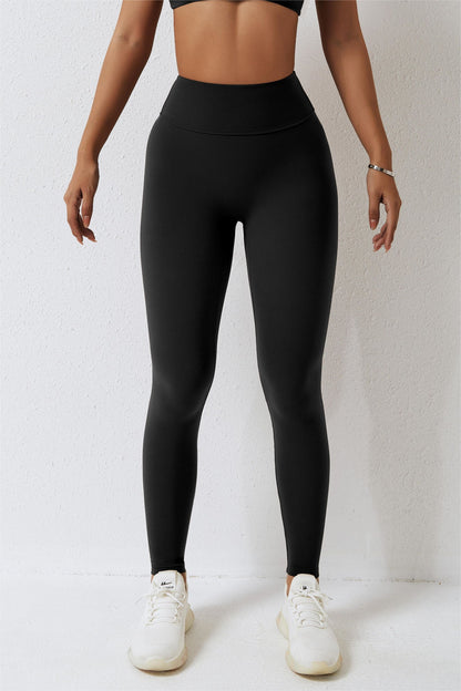 High-Waist Seam Free Scrunch Leggings - Trendy Workout Choice 