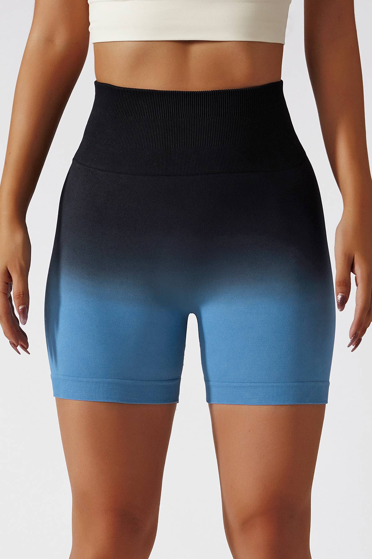 Ombre Seamless Scrunch Butt Shorts