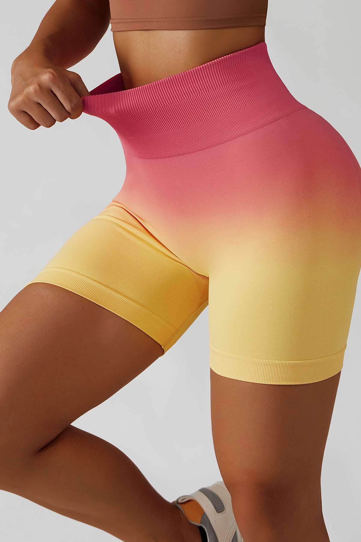 Ombre Seamless Scrunch Butt Shorts