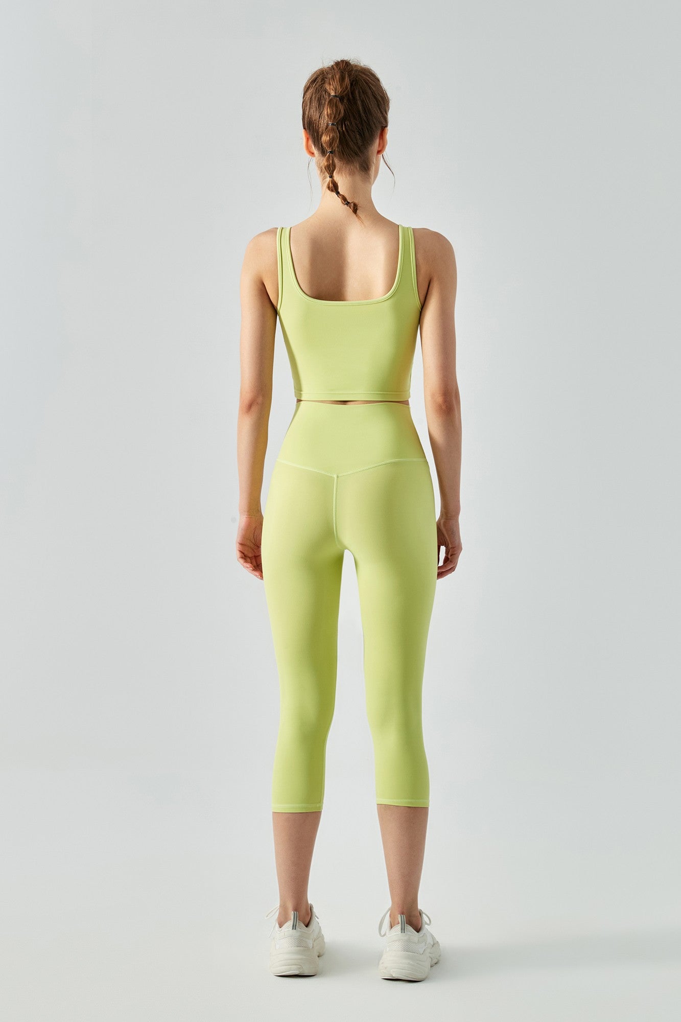 Activewear Set with Sports Bra &amp; Capri Legging  - Chic &amp; Versatile