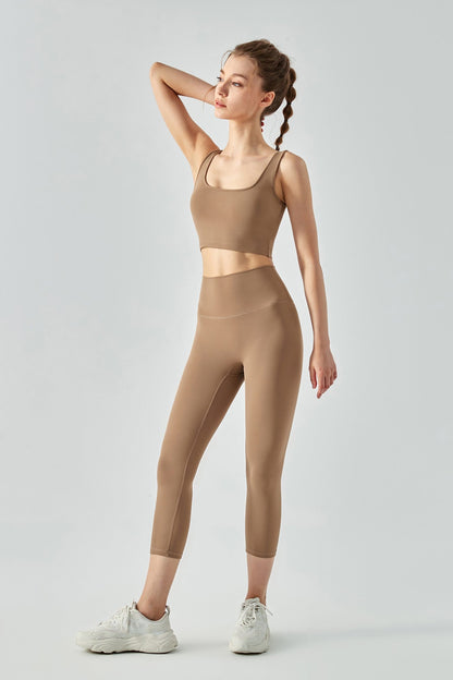 Activewear Set with Sports Bra &amp; Capri Legging  - Chic &amp; Versatile