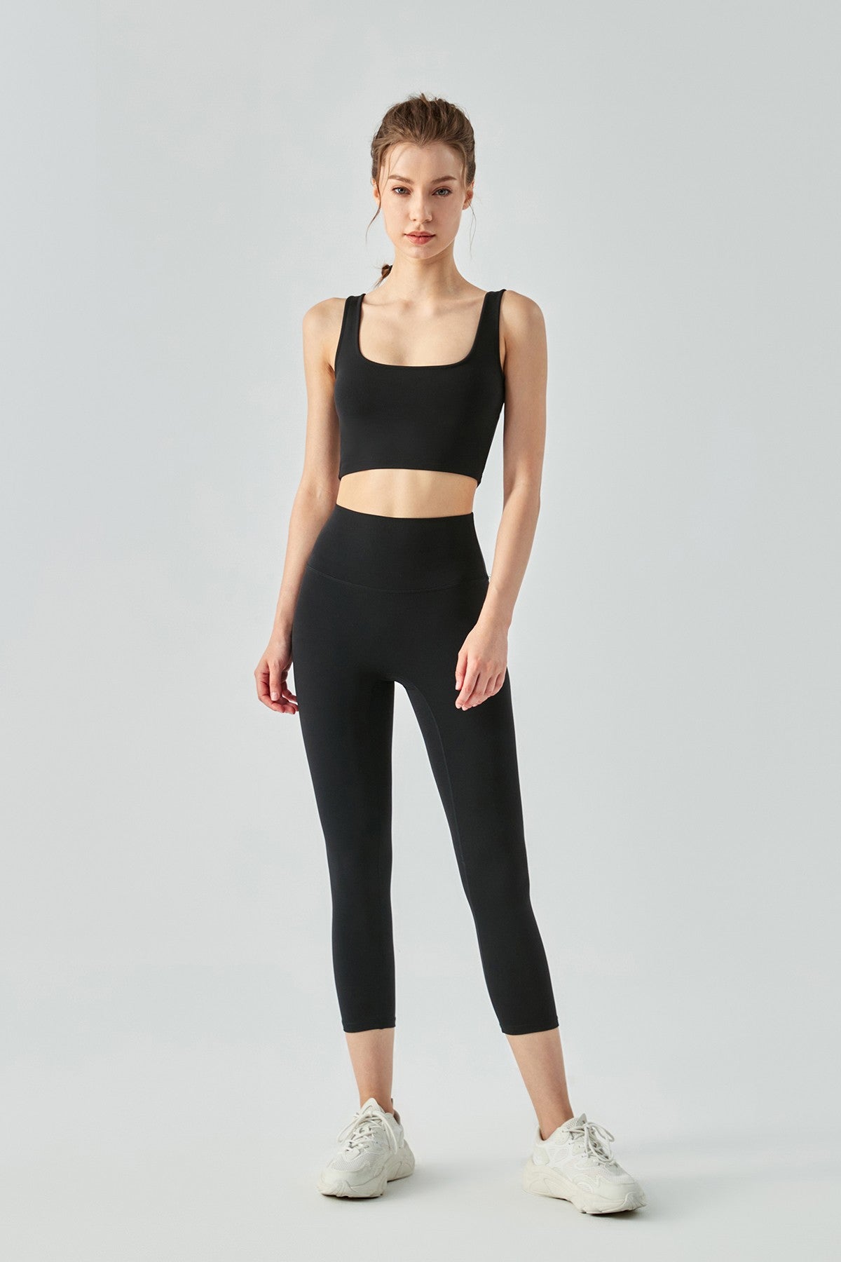 Activewear Set with Sports Bra &amp; Capri Legging  - Chic &amp; Versatile