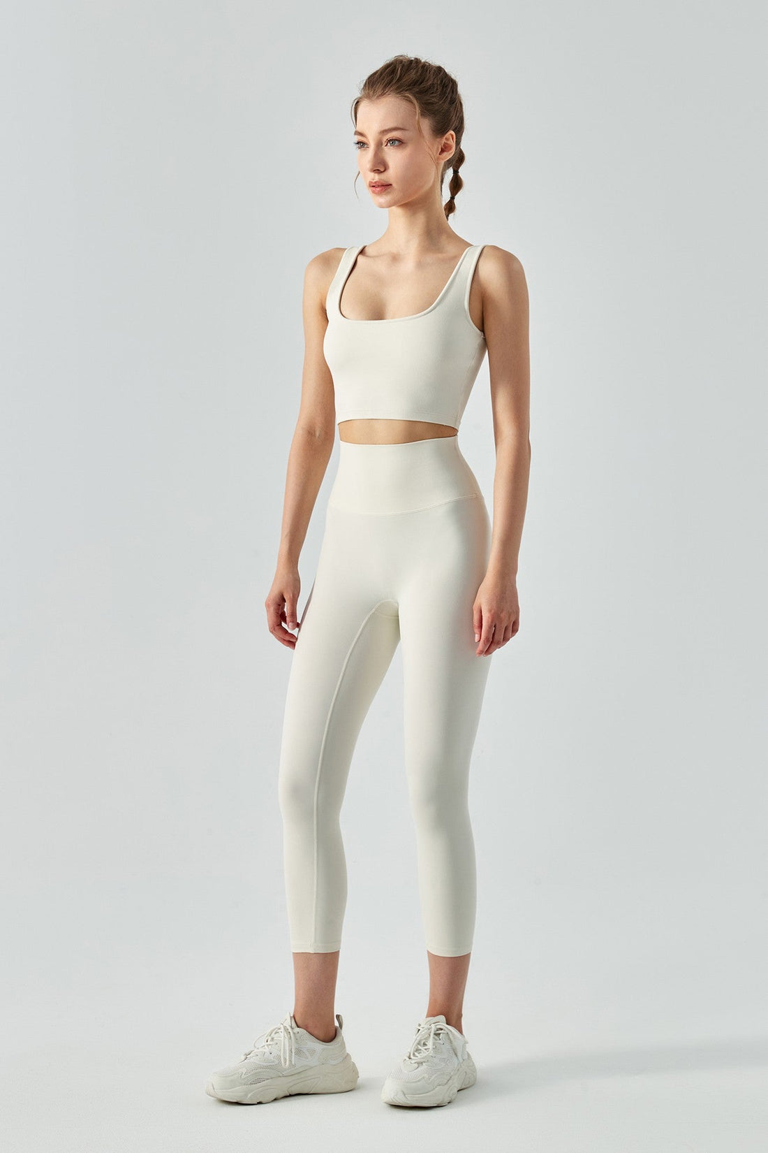 Activewear Set with Sports Bra &amp; Capri Legging  - Chic &amp; Versatile