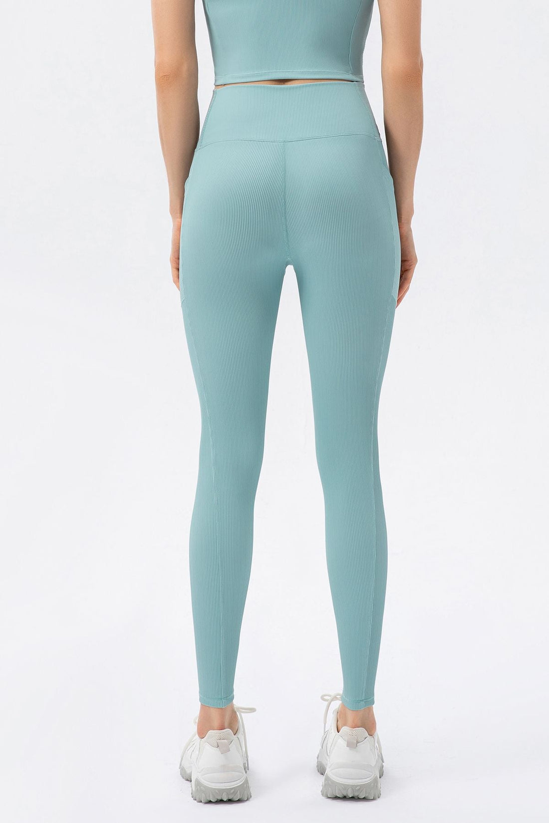 Ribbed V-Shape Leggings with Pockets