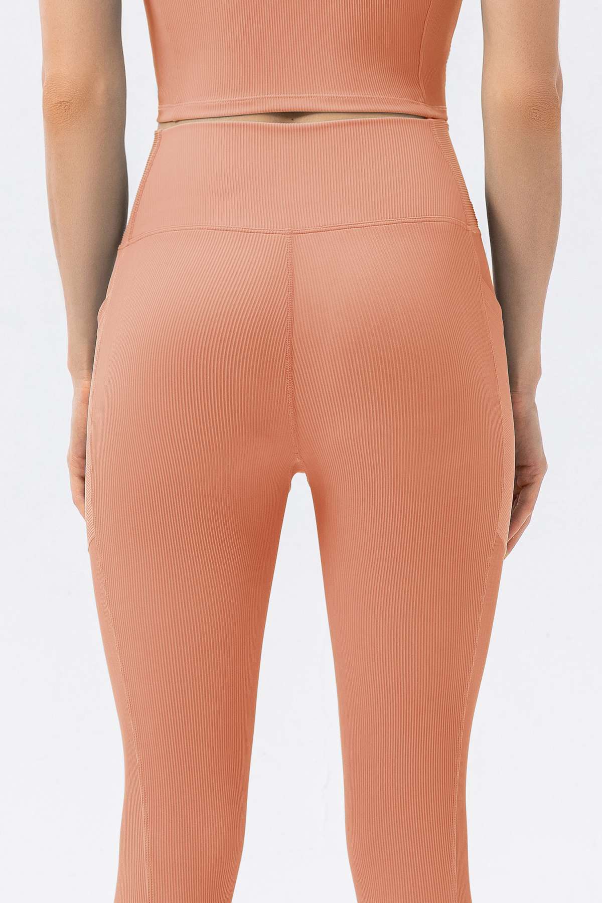 Ribbed V-Shape Leggings with Pockets