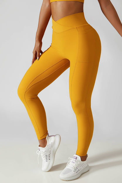 Ribbed V-Waist Legging with Pockets