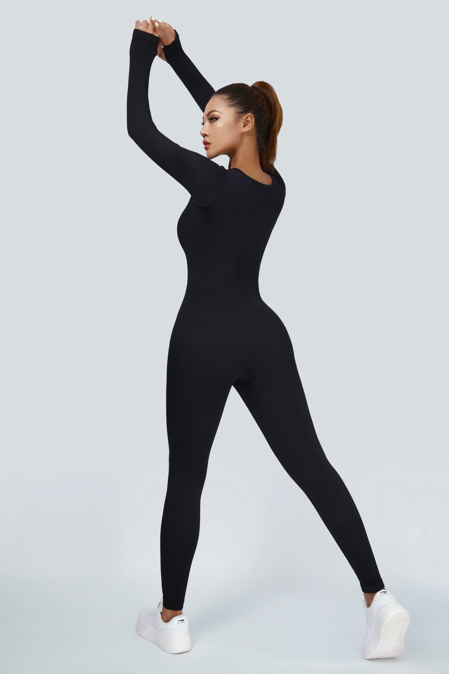 Ribbed Seamless Long Sleeve Jumpsuit - Trendy and Comfortable