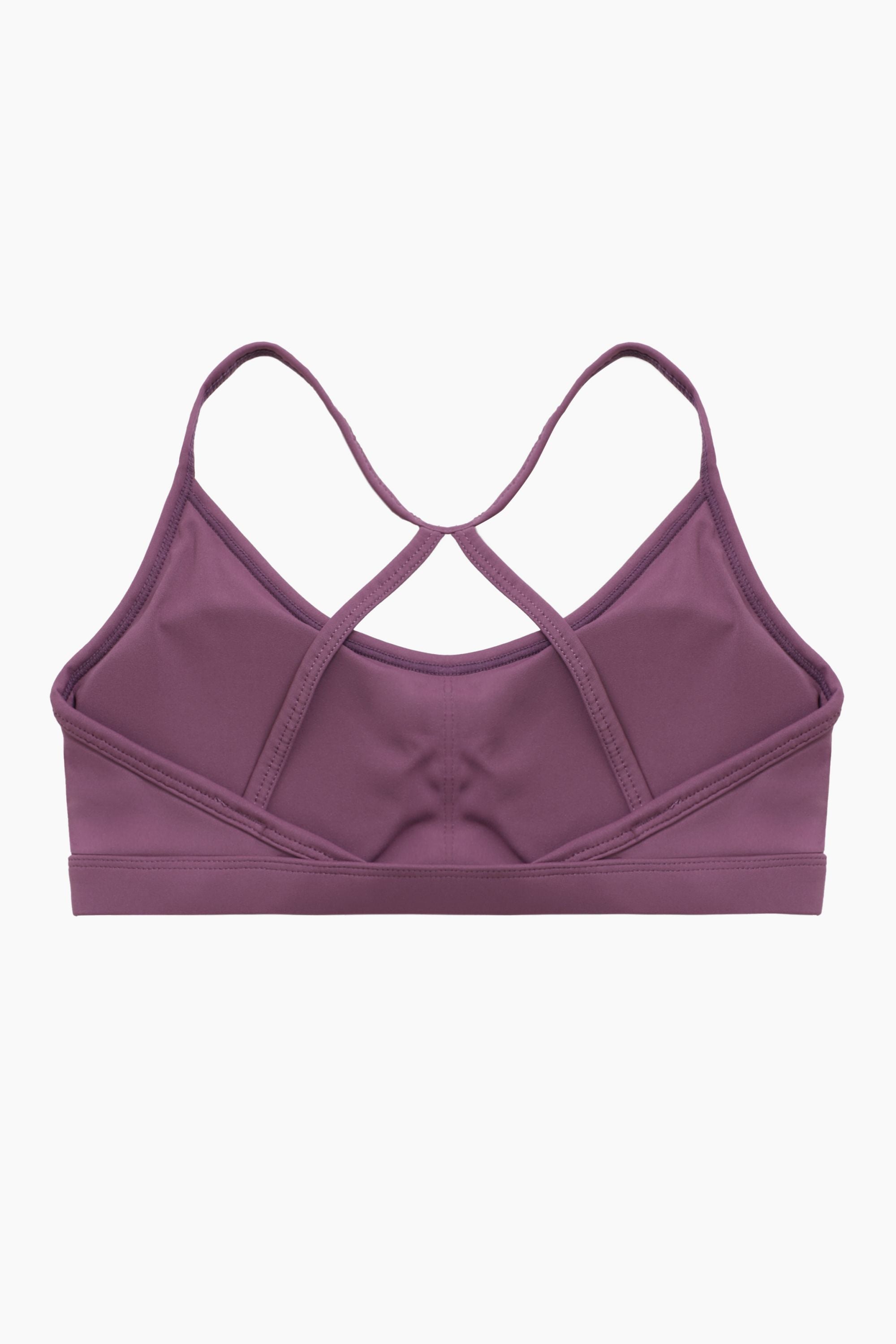 Scoop Neck Strappy Sports Bra | Chic Design &amp; Comfortable Support