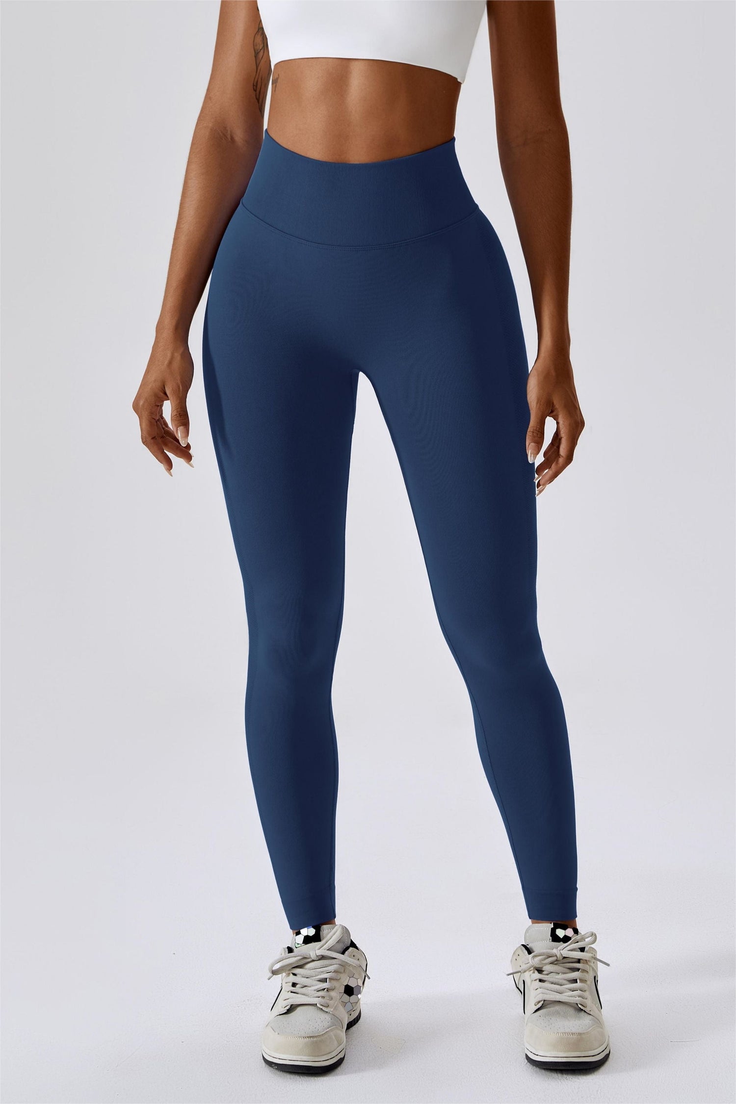 Seamless Butt Contouring Leggings - Sculpt Your Shape with Style