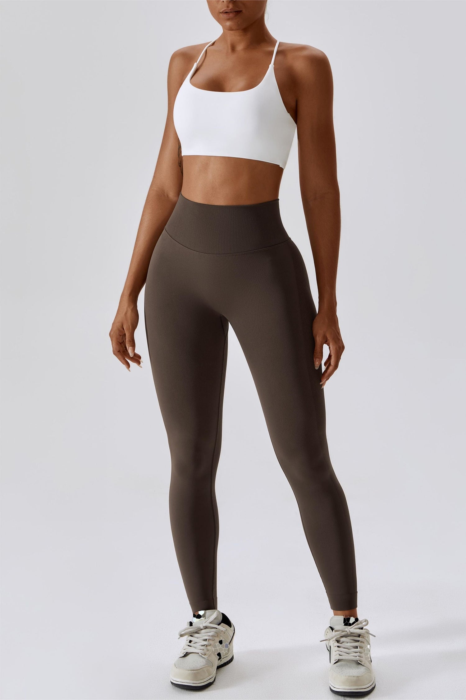 Seamless Butt Contouring Leggings - Sculpt Your Shape with Style