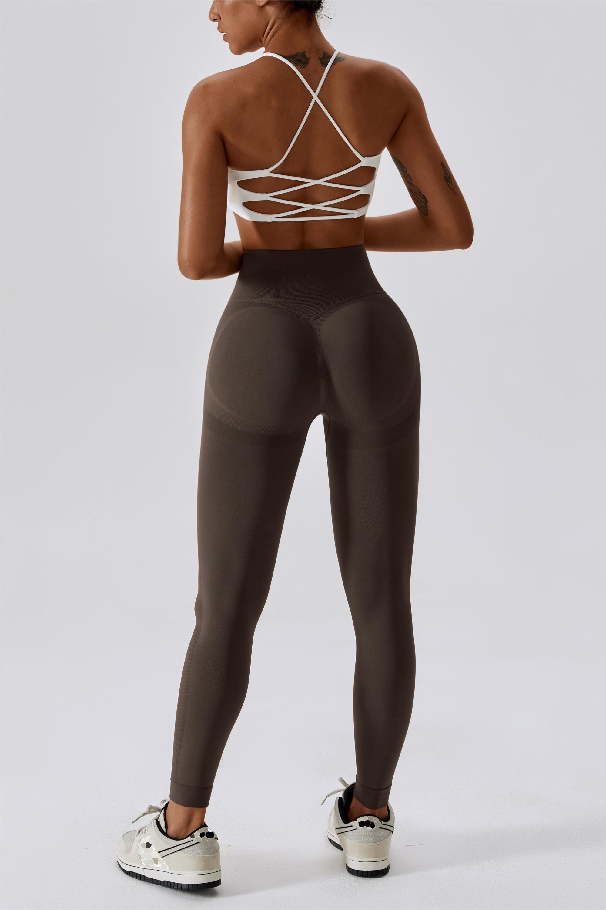 Seamless Butt Contouring Leggings - Sculpt Your Shape with Style