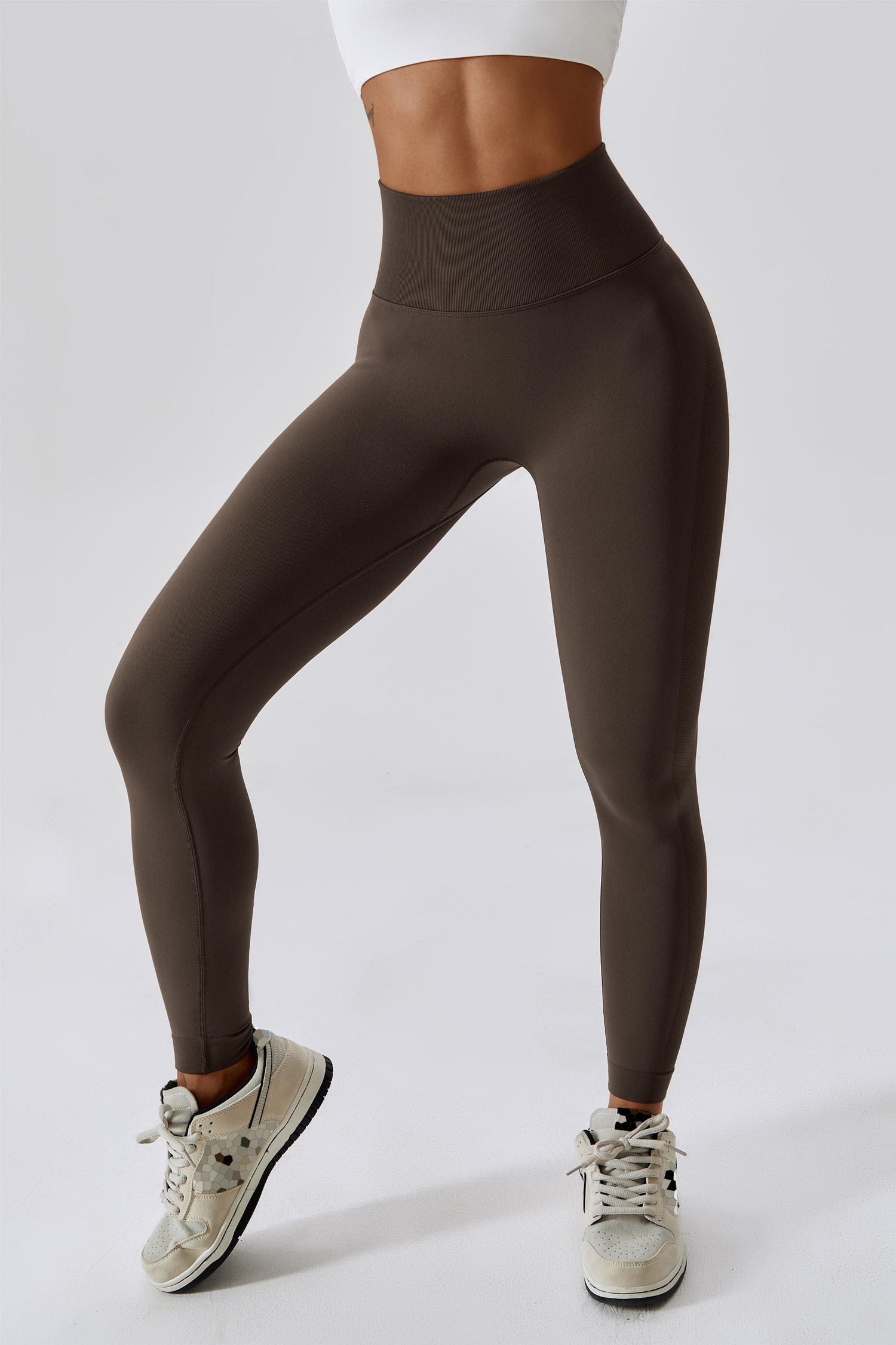 Seamless Butt Contouring Leggings - Sculpt Your Shape with Style