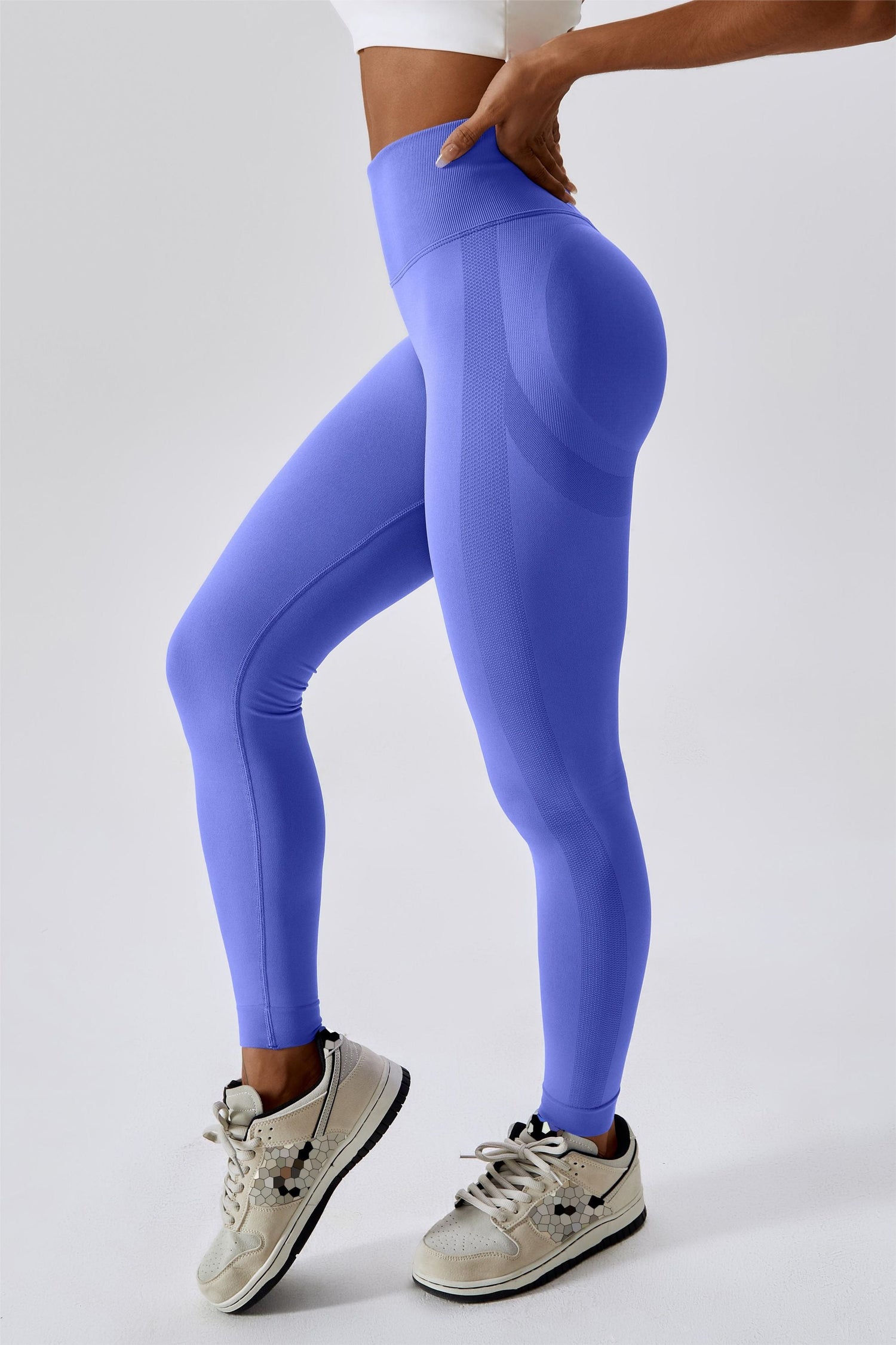 Seamless Butt Contouring Leggings - Sculpt Your Shape with Style