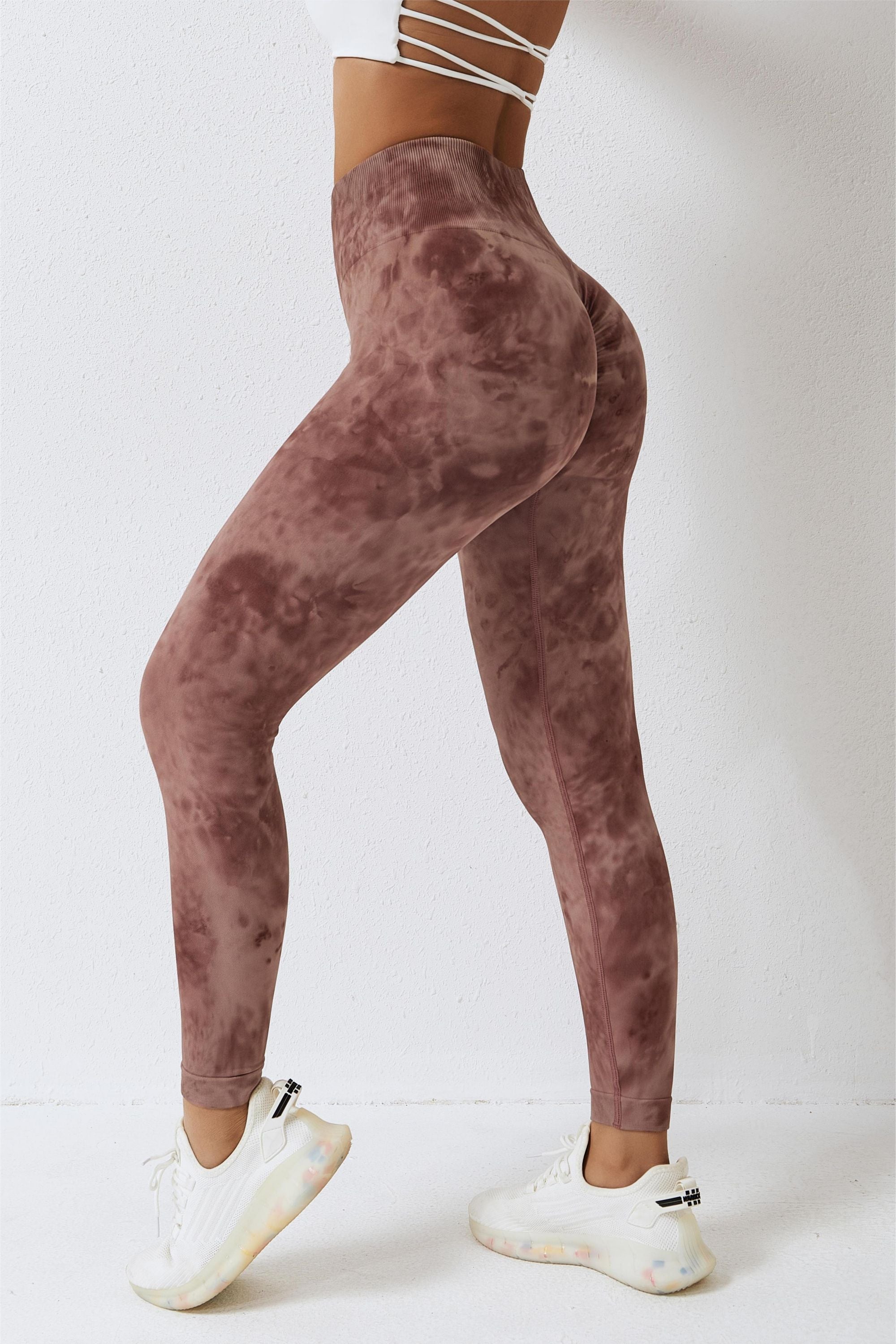 Seamless Tie Dye Scrunch Leggings - Embrace Your Bold Side