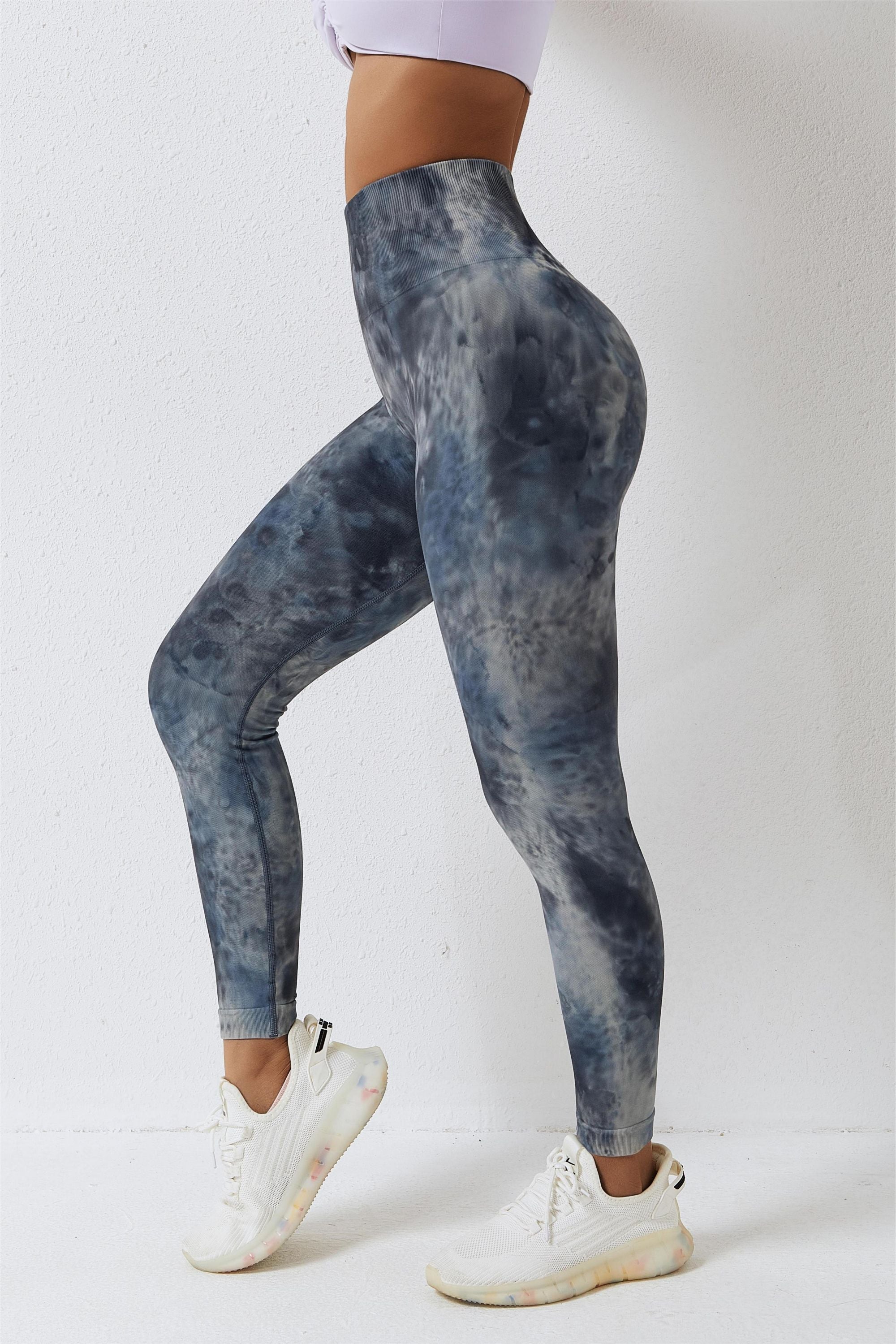 Seamless Tie Dye Scrunch Leggings - Embrace Your Bold Side