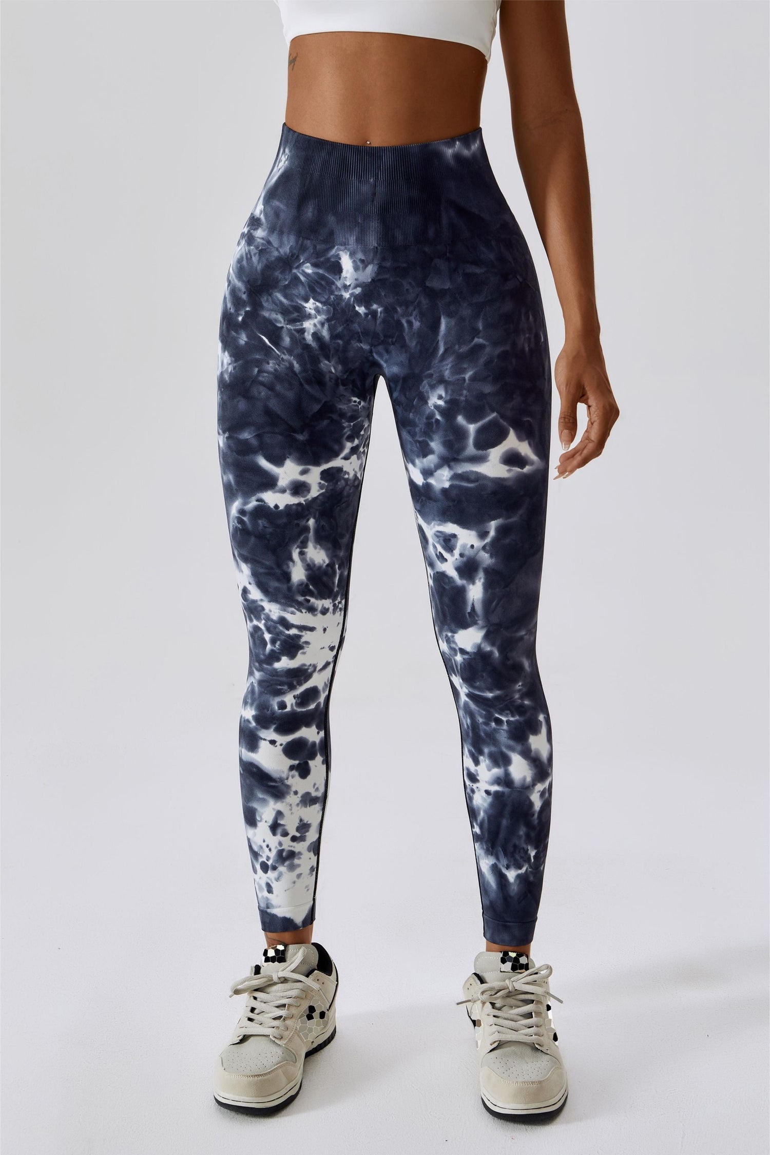 Seamless Tie Dye Scrunch Leggings - Embrace Your Bold Side