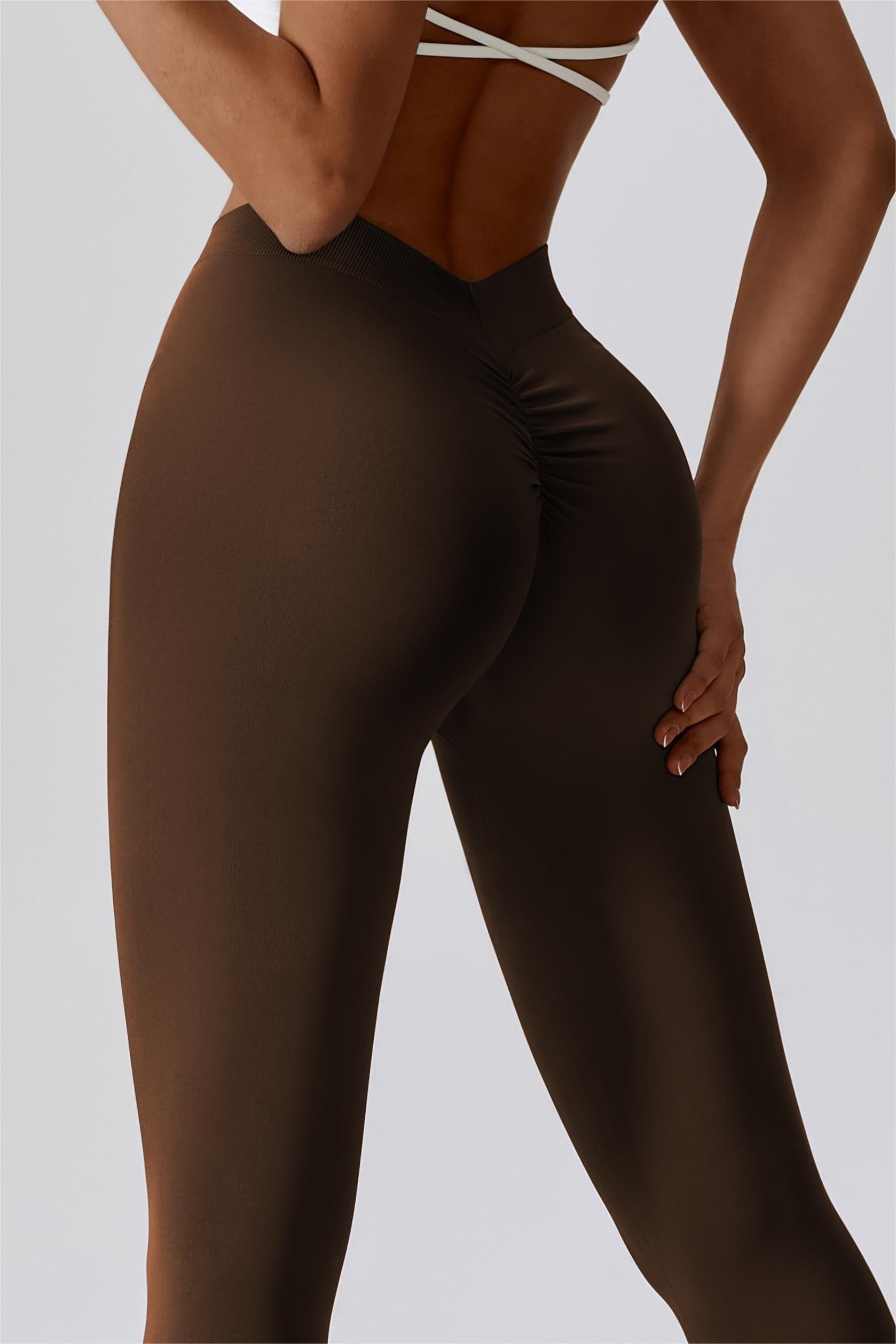 V-Back Seamless Scrunch Butt Legging | Flattering &amp; Comfortable Fit