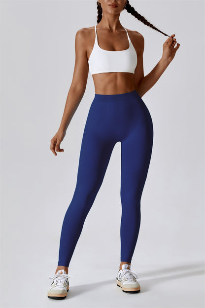 V-Back Seamless Scrunch Butt Legging | Flattering &amp; Comfortable Fit