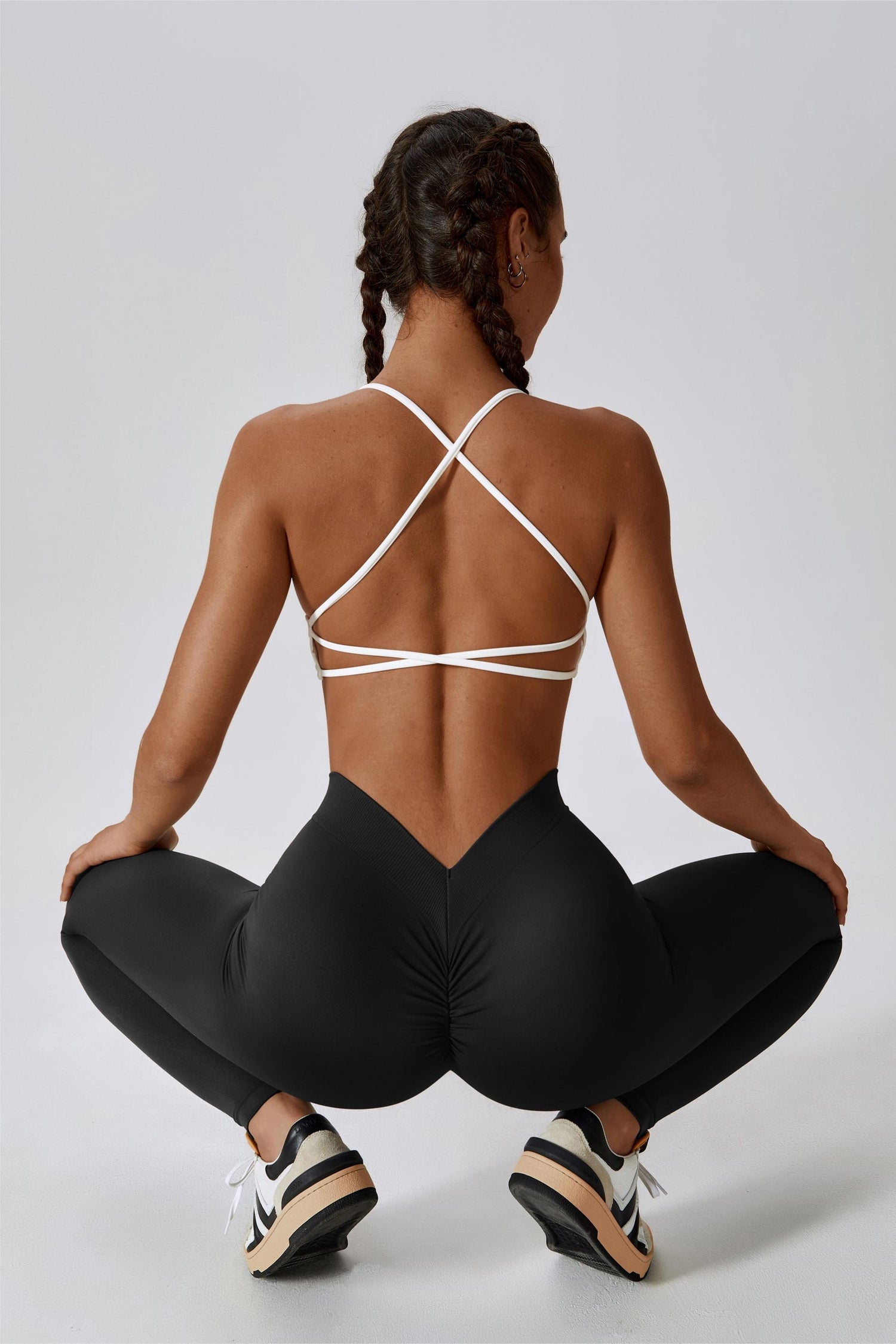 V-Back Seamless Scrunch Butt Legging | Flattering &amp; Comfortable Fit