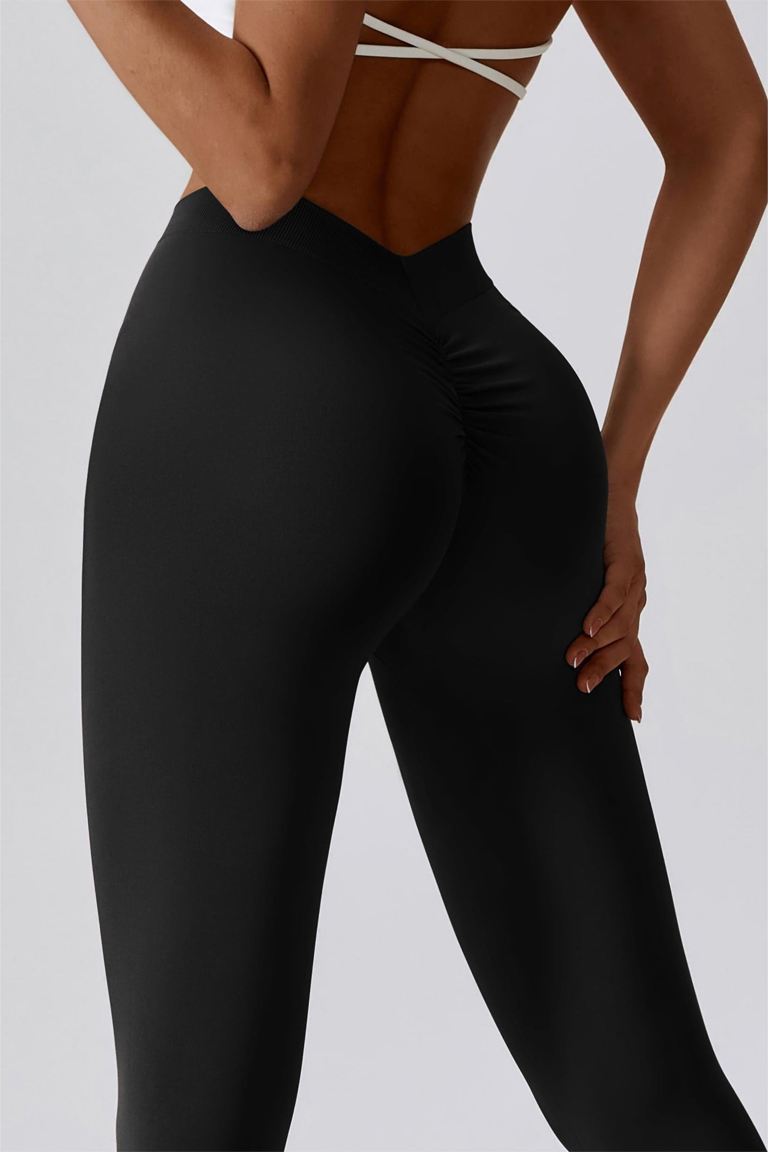 V-Back Seamless Scrunch Butt Legging | Flattering &amp; Comfortable Fit