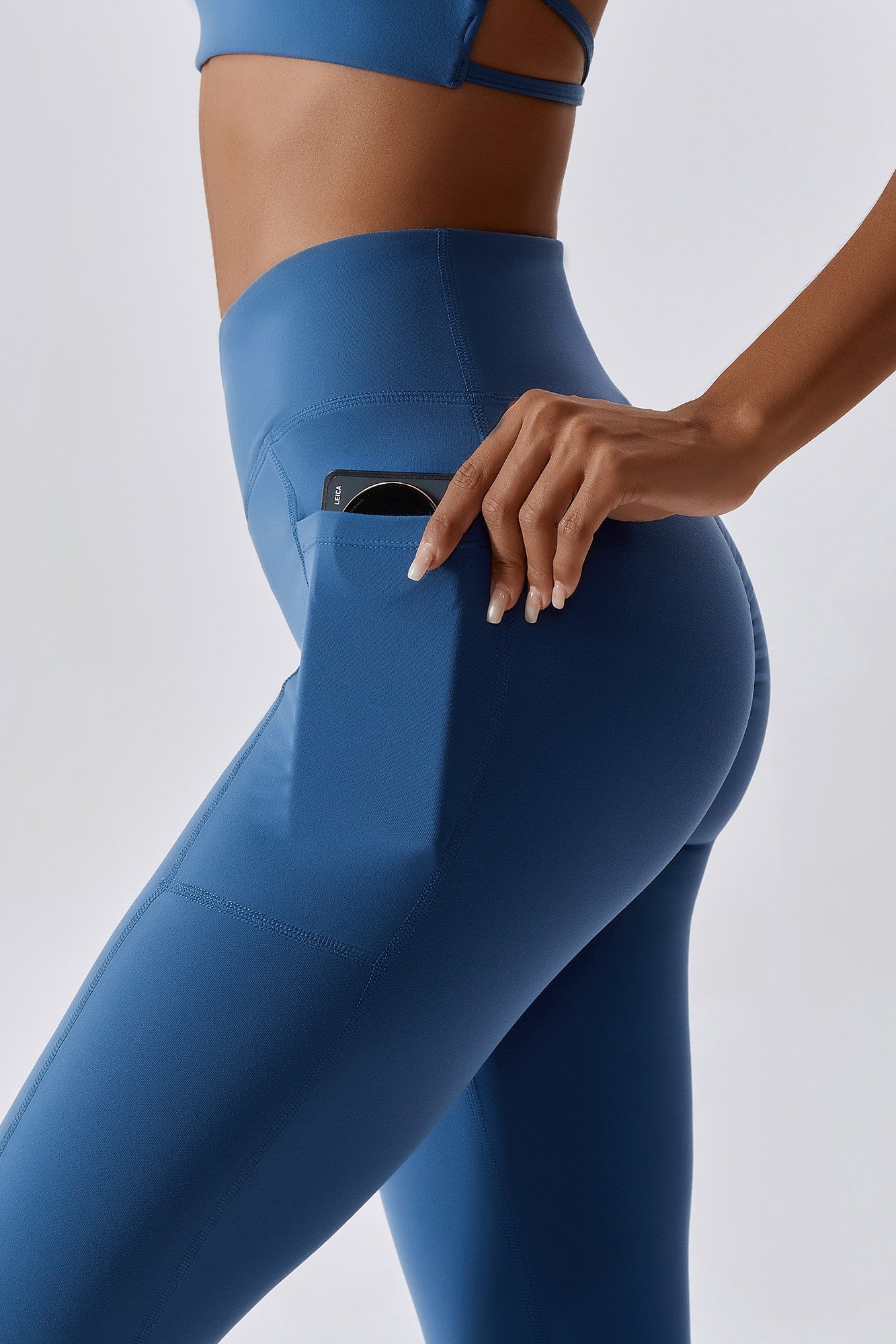 V-Waist Butt-Sculpting Leggings