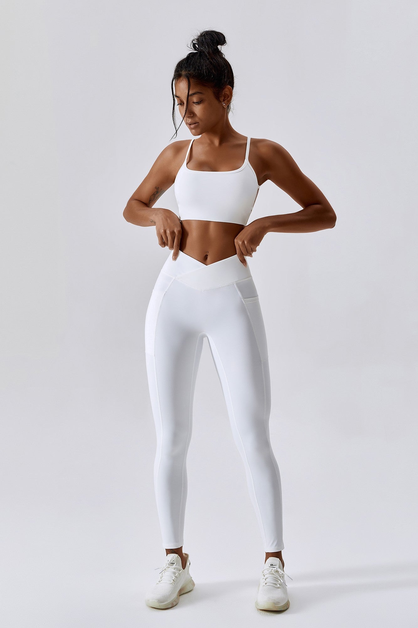 V-Waist Butt-Sculpting Leggings